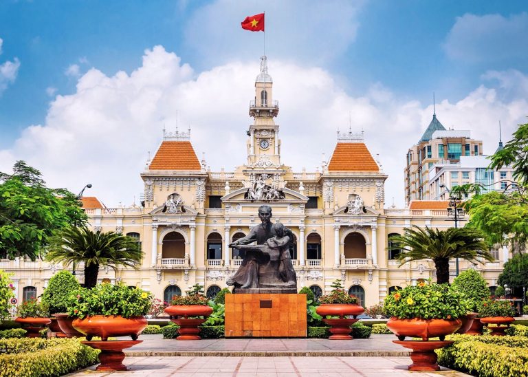 17251603655691028541-ho-chi-minh-city-hall