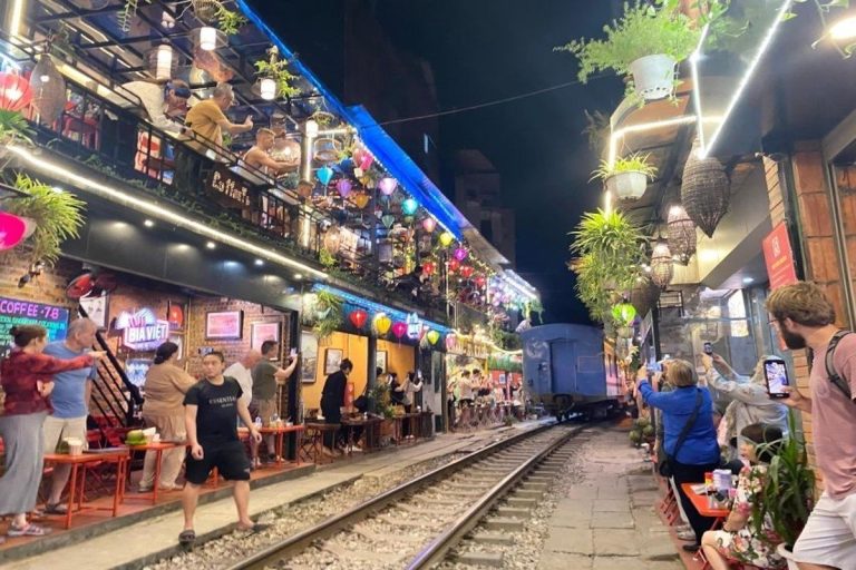 hanoi-walking-street-food-tour-with-train-street-visit-hanoi_ua7tm