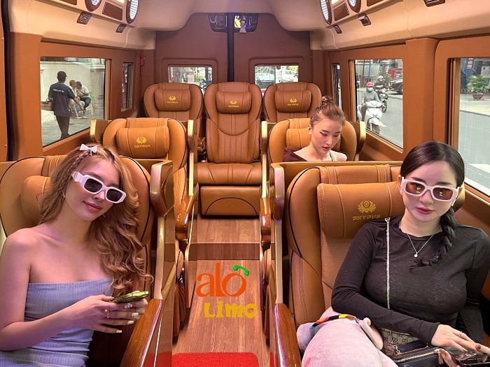 cho-thue-xe-limousine-9-cho-tphcm-min